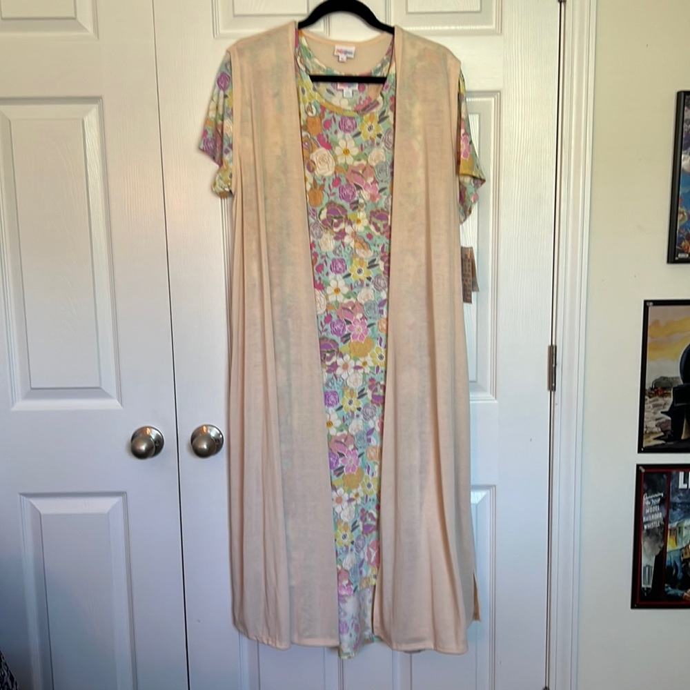LuLaRoe, Carly dress (2XL w/Joy vest,(XL) NWT